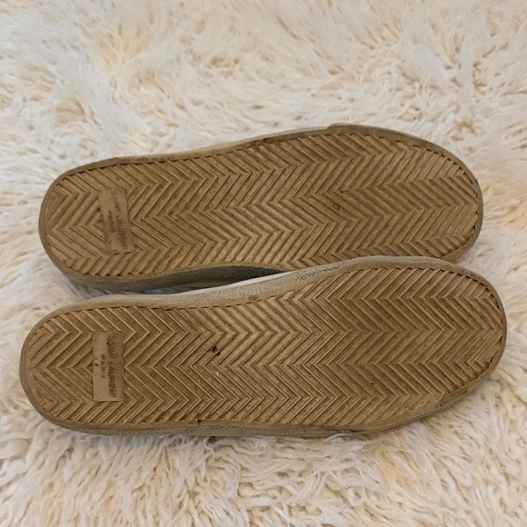 SAINT LAURENT | Stylish White and Tan Women's Sneakers - Picture 8 of 8